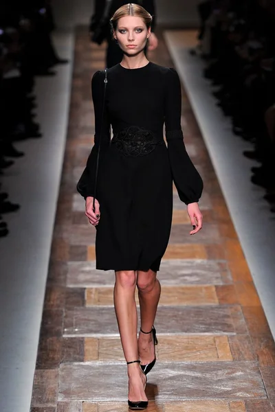 Look 27